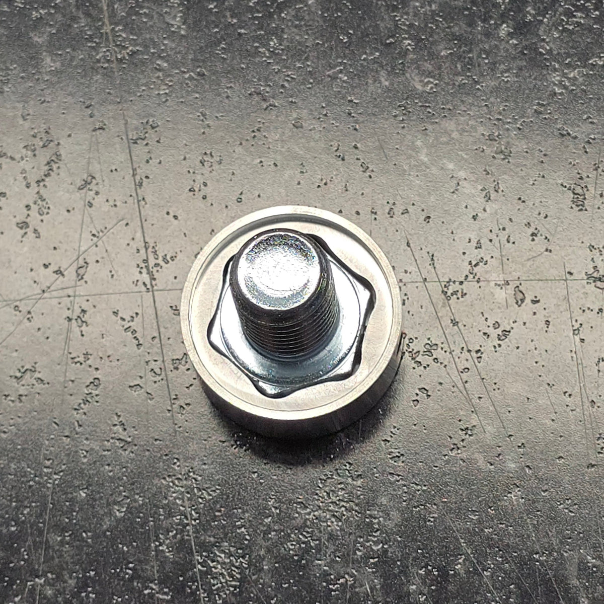 Flat Signature Series Bolt Covers